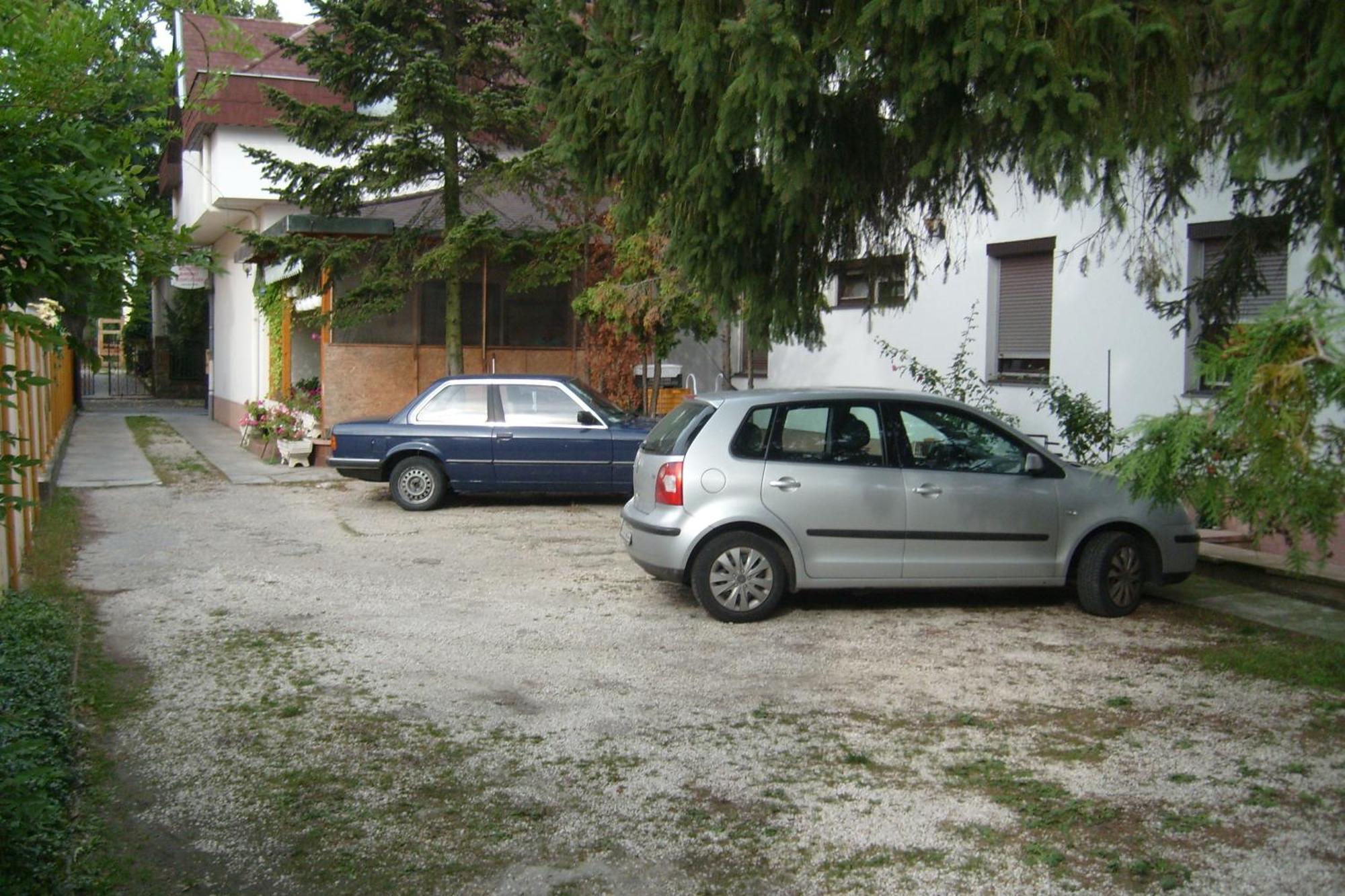 Pestújhely Panzió-étterem Budapeste Exterior foto
